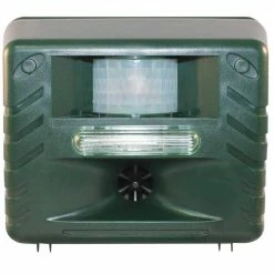 Aspectek Yard Sentinel Strobe, Ultimate Ultrasonic Nighttime Animal Pest Repeller with Strobe Light